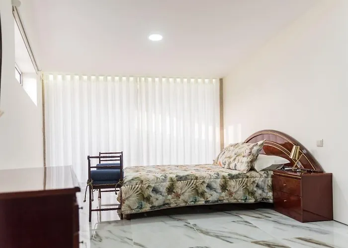 펜션 Michel's House 에스포센데